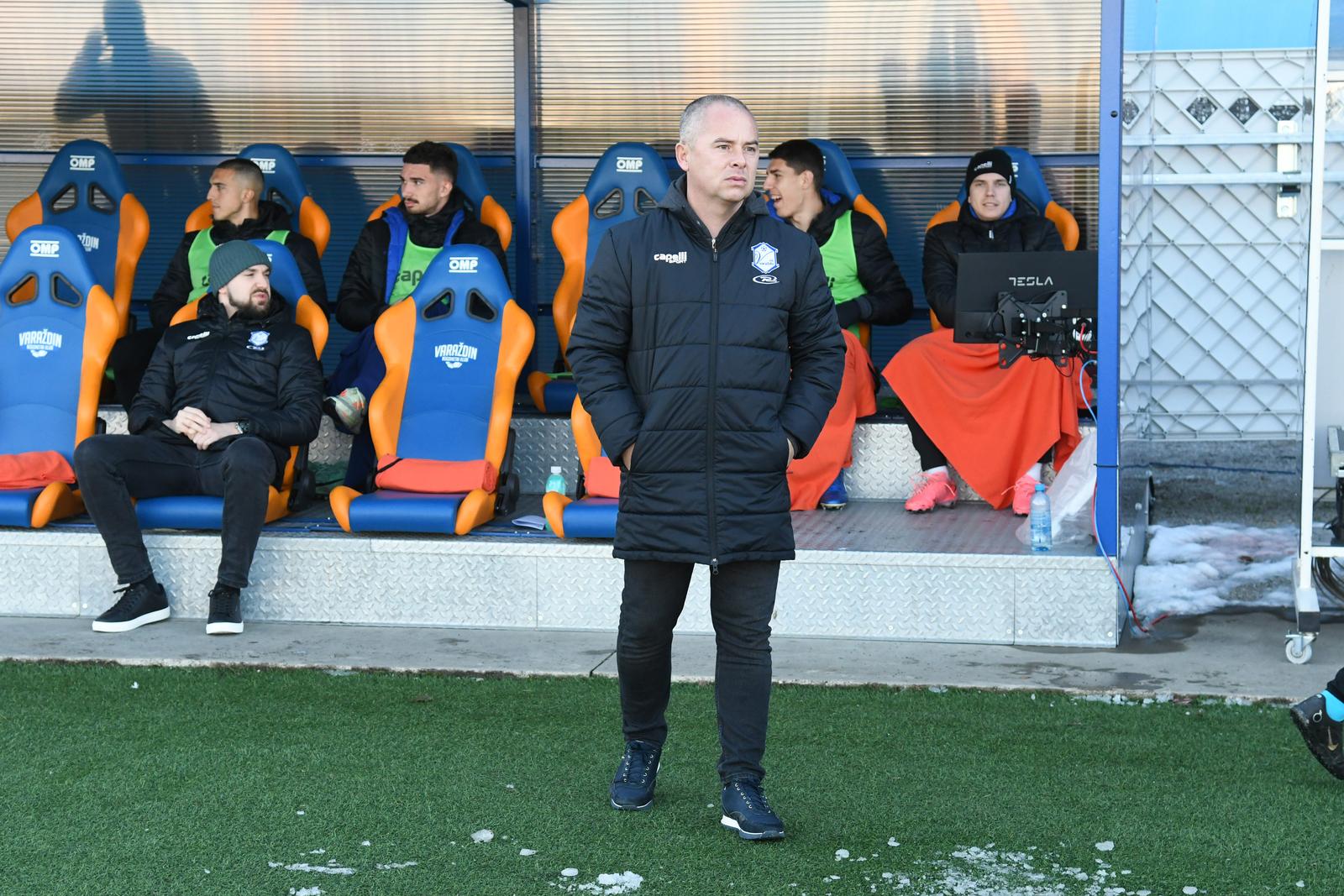 23.11.2024., stadion Varteks, Varazdin - SuperSport HNL, 14. kolo, NK Varazdin - NK Lokomotiva. trener Varazdina Nikola Safaric Photo: Damir Spehar/PIXSELL