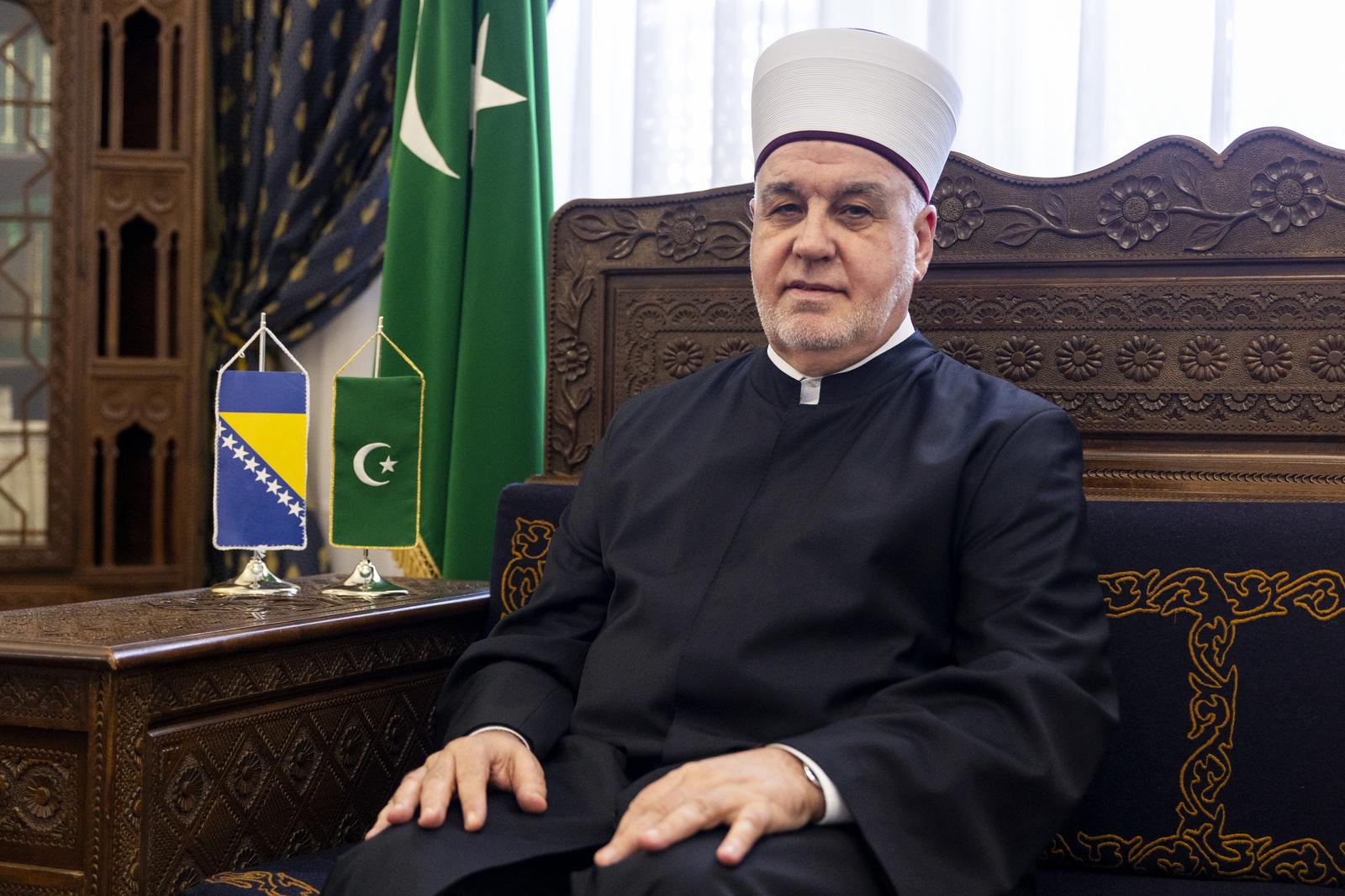 26.08.2022., Sarajevo, Bosna i Hercegovina - Trenutni reisul-ulema (veliki muftija) Islamske zajednice u Bosni i Hercegovini Husein ef. Kavazovic.
 Photo: Damir Hajdarbasic/PIXSELL