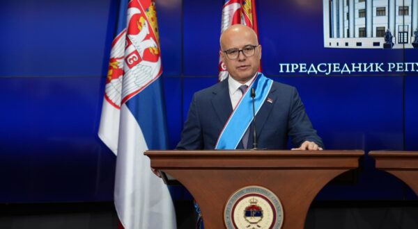 26.09.2024., Palata Republike, Banja Luka (BiH) - Predsjednik RS Milorad Dodik odlikovao predsjednika Vlade Srbije Milosa Vucevica.
 Photo: Dejan Rakita/PIXSELL/PIXSELL