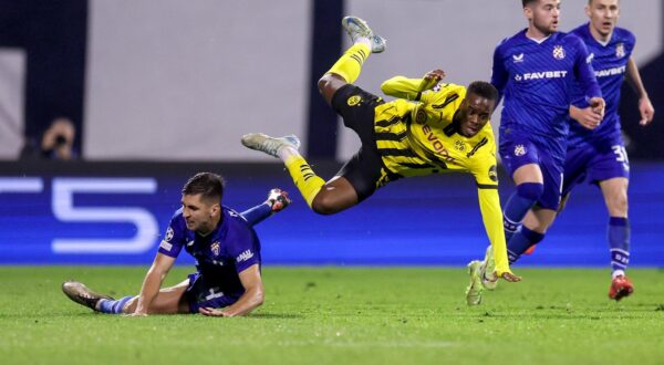 27.11.2024., stadion Maksimir, zagreb - UEFA Liga prvaka, grupna faza, 5. kolo, GNK Dinamo - Borussia Dortmund. Raul Torrente, Jamie Gittens Photo: Luka Stanzl/PIXSELL