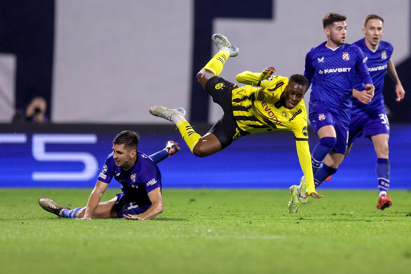 27.11.2024., stadion Maksimir, zagreb - UEFA Liga prvaka, grupna faza, 5. kolo, GNK Dinamo - Borussia Dortmund. Raul Torrente, Jamie Gittens Photo: Luka Stanzl/PIXSELL