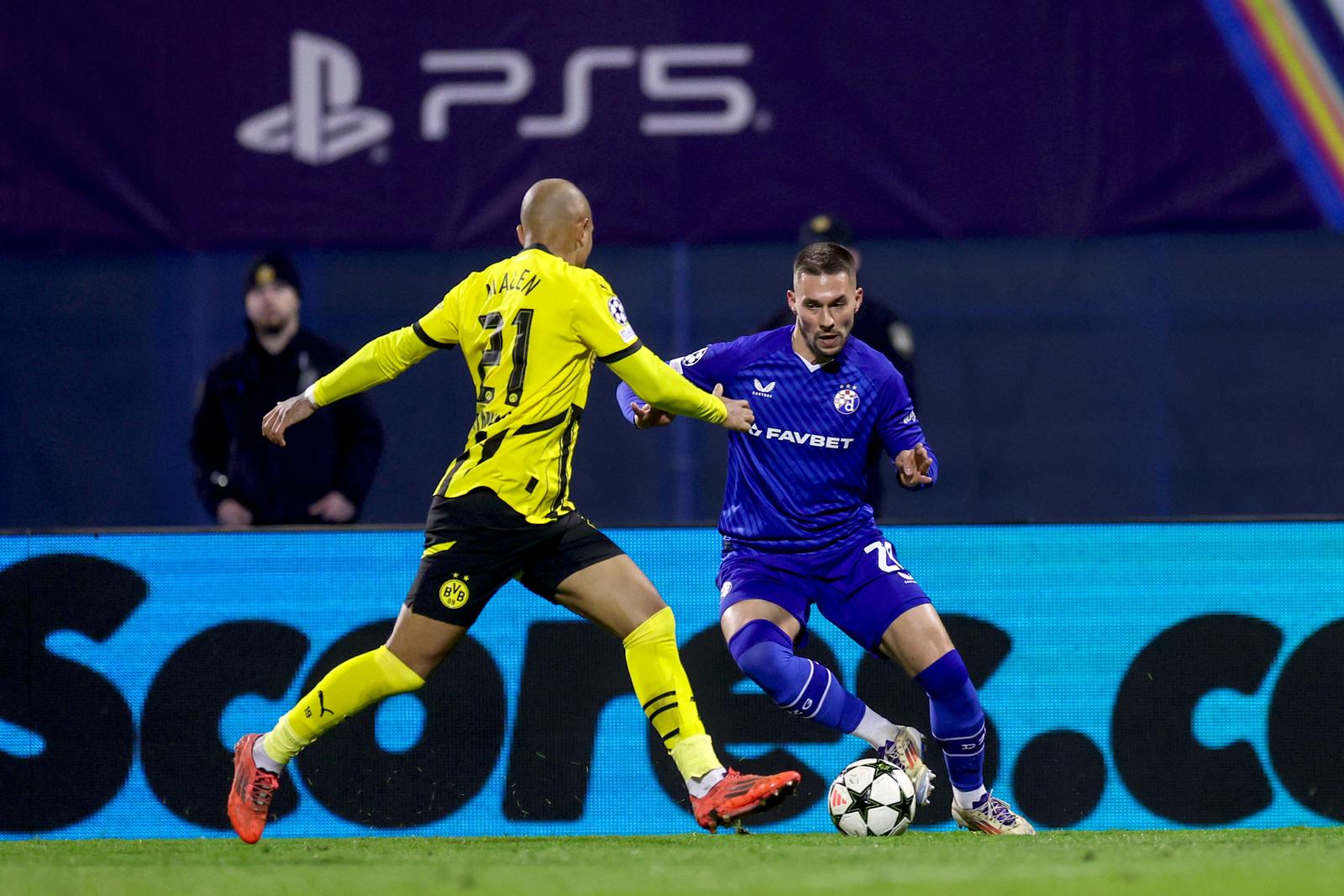 27.11.2024., stadion Maksimir, zagreb - UEFA Liga prvaka, grupna faza, 5. kolo, GNK Dinamo - Borussia Dortmund. Marko Pjaca, Donyell Malen Photo: Luka Stanzl/PIXSELL