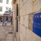 29.01.2024., Stra gradska jezgra, Dubrovnik - Grad Dubrovnik planira prestati izdavati nove dozvole za apartmane unutar gradskih zidina.  Photo: Grgo Jelavic/PIXSELL