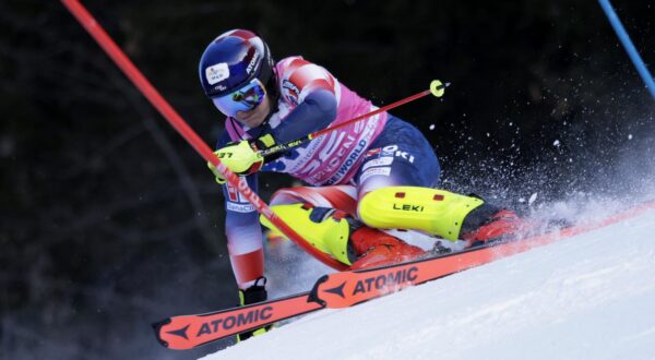 Alpine Skiing - FIS Alpine Ski World Cup - Men's Slalom - Wengen, Switzerland - January 14, 2024 Croatia's Filip Zubcic in action during the first run REUTERS/Leonhard Foeger Photo: LEONHARD FOEGER/REUTERS