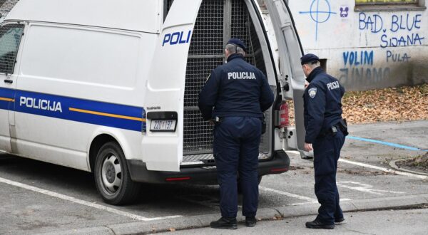 30.12.2023., Slavonski Brod - ​Sudcu istrage priveden Vjekoslav Potocanac, bivsi ravnatelj zupanijskoga Centra za socijalnu skrb Pozega, koji je uhicen zbog obiteljskog nasilja. Sudac ce mu odrediti istrazni zatvor ili pustanje na slobodu. Photo: Ivica Galovic/PIXSELL