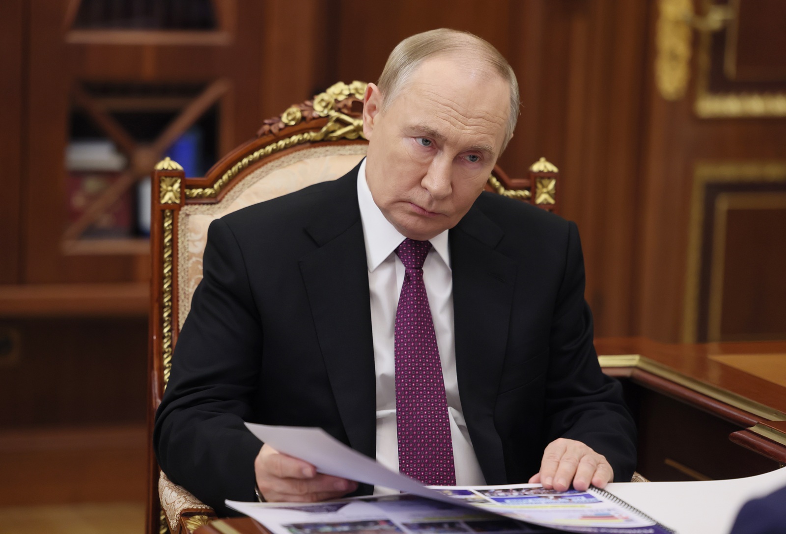 epa11720918 Russian President Vladimir Putin listens to Liberal Democratic Party Leader Leonid Slutsky during a meeting at the Kremlin, in Moscow, Russia, 14 November 2024.  EPA/VYACHESLAV PROKOFYEV/SPUTNIK/KREMLIN POOL MANDATORY CREDIT