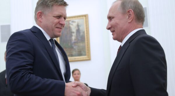 MOSCOW, RUSSIA - AUGUST 25, 2016: Slovakia's Prime Minister Robert Fico (L) and Russia's President Vladimir Putin shake hands during a meeting at Moscow's Kremlin. Mikhail Metzel/TASS,Image: 297935255, License: Rights-managed, Restrictions: , Model Release: no, Credit line: Mikhail Metzel / TASS / Profimedia