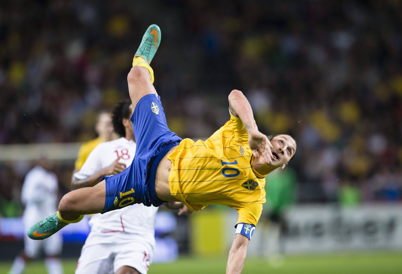 14.11.2012, Friends Arena, Solna, SWE, Testspiel, Schweden vs England, im Bild, Sweden 10 Zlatan Ibrahimovic erzielt mit diesem spektakulären Fallrückziehertor das 4:2,Image: 571719434, License: Rights-managed, Restrictions: , Model Release: no, Credit line: imago sportfotodienst / imago sportfotodienst / Profimedia