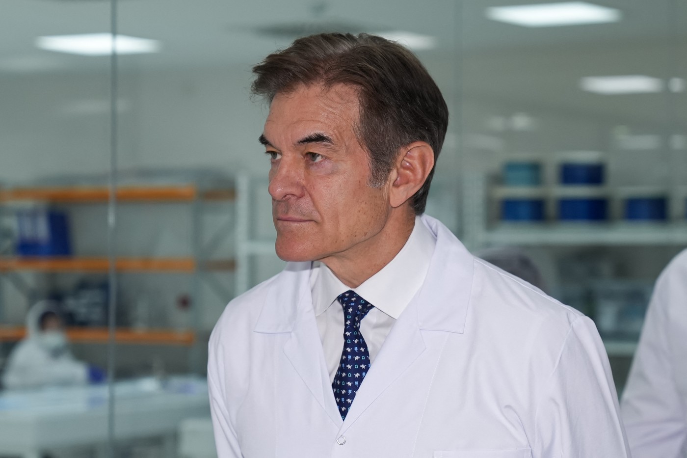 ANKARA, TURKIYE - MAY 02: Renowned Turkish-American heart surgeon Mehmet Oz visits the facility of INVAMED, which produces medical devices for more than 70 countries, in Ankara, Turkiye on May 02, 2024. Dr. Oz, who examined the laboratories and medical device production areas of the company, which has production in different fields such as heart valves, venous stent production, artificial intelligence-supported varicose vein treatment, dental implants and also conducts scientific studies, received information from INVAMED President Rasit Dinc and the scientists working at the center about the products. Ahmet Serdar Eser / Anadolu/ABACAPRESS.COM,Image: 869654215, License: Rights-managed, Restrictions: , Model Release: no, Credit line: AA/ABACA / Abaca Press / Profimedia