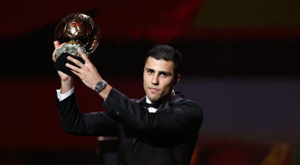 Manchester City's Spanish midfielder Rodri receives the Ballon d'Or award during the 2024 Ballon d'Or France Football award ceremony at the Theatre du Chatelet in Paris on October 28, 2024.,Image: 927547350, License: Rights-managed, Restrictions: , Model Release: no, Credit line: FRANCK FIFE / AFP / Profimedia