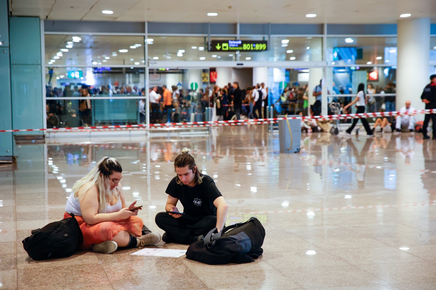 Tapes to separate the section where water has fallen due to rains at Barcelona-El Prat airport, on November 4, 2024, in El Prat de Llobregat, Barcelona, Catalonia (Spain). The airport has diverted 12 flights due to the rains. The Servei Meteorològic de Catalunya (SMC) has issued a warning for violent weather in several counties of Barcelona and Tarragona, including Baix Llobregat, where it has decreed a maximum degree of danger.
04 NOVEMBER 2024

11/04/2024,Image: 930338498, License: Rights-managed, Restrictions: , Model Release: no, Credit line: Kike Rincón / ContactoPhoto / Profimedia