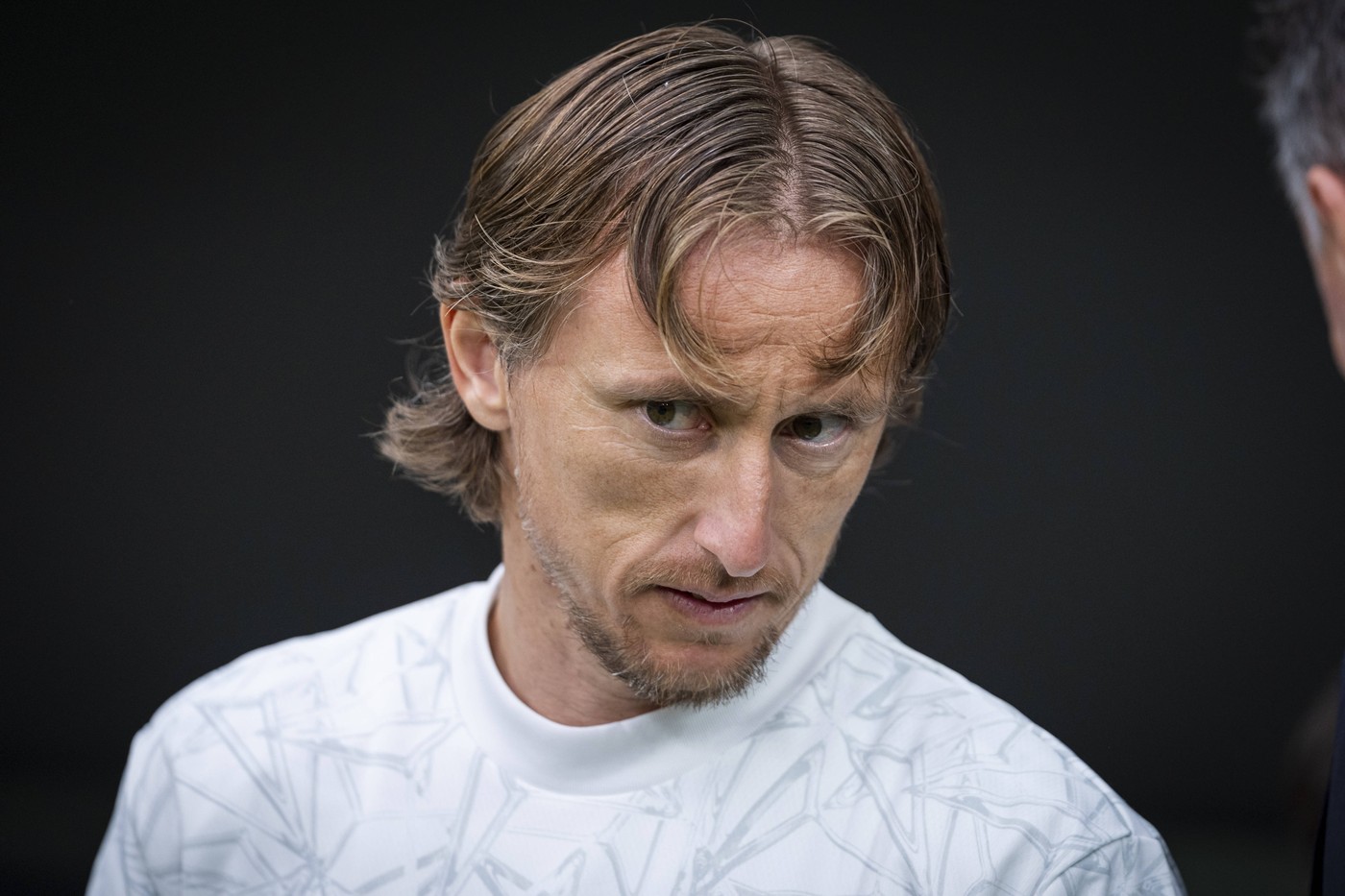 Real Madrid CF vs CA Osasuna - La Liga EA Sports 2024/25 Luka Modric of Real Madrid CF getting into the field during the La Liga EA Sports 2024/25 football match between Real Madrid CF vs CA Osasuna at Estadio Santiago Bernabeu on November 09, 2024 in Madrid, Spain. Madrid Estadio Santiago Bernabeu Madrid Spain Copyright: xAlbertoxGardinx AGardin_20241109_Liga_Real_Madrid_Osasuna_049,Image: 932436150, License: Rights-managed, Restrictions: , Model Release: no, Credit line: Alberto Gardin / imago sportfotodienst / Profimedia