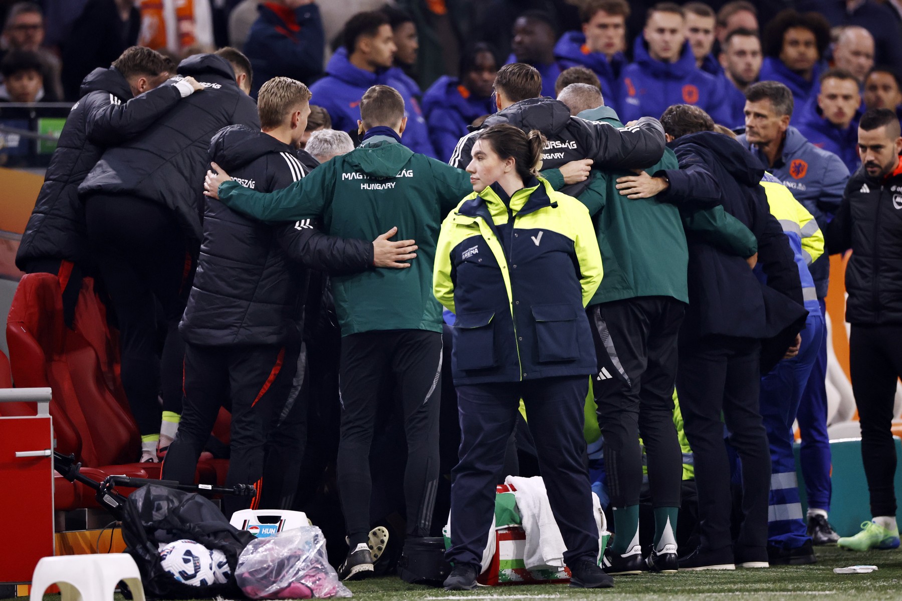 11/16/2024 - AMSTERDAM - Medical emergency on Hungary's bench during the UEFA Nations League match between the Netherlands and Hungary at the Johan Cruyff ArenA on Nov. 16, 2024 in Amsterdam, Netherlands. ANP MAURICE VAN STEEN /ANP/Sipa USA,Image: 935247857, License: Rights-managed, Restrictions: *** World Rights Except Belgium, France, Germany, The Netherlands, and the UK ***  BELOUT DEUOUT FRAOUT GBROUT NLDOUT, Model Release: no, Credit line: ANP / ddp USA / Profimedia