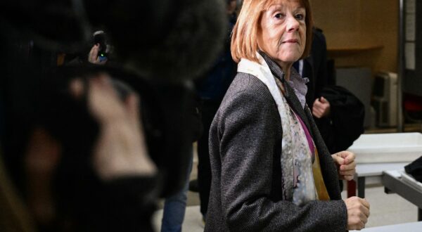 Gisele Pelicot (C) arrives at the Avignon courthouse for the trial of her former partner Dominique Pelicot accused of drugging her for nearly ten years and inviting strangers to rape her at their home in Mazan, a small town in the south of France, in Avignon, on November 25, 2024, as French prosecutors will start set out their sentencing requests to judges. A court in the French southern town of Avignon is trying Dominique Pelicot, a 71-year-old retiree, for repeatedly raping and enlisting dozens of strangers to rape his heavily sedated wife in her own bed over a decade. Fifty other men, aged between 26 and 74, are also on trial for alleged involvement, in a case that has horrified France. The court proceedings, which runs until December, are open to the public at the request of Dominique Pelicot's ex-wife and victim.,Image: 938496192, License: Rights-managed, Restrictions: , Model Release: no, Credit line: Christophe SIMON / AFP / Profimedia