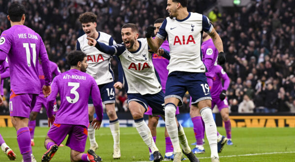 LONDON, ENGLAND - DECEMBER 29: Rodrigo Bentacur of Tottenham celebrates his goal during the Premier League 2024/25 Matchweek 19 match between Tottenham Hotspur FC and Wolverhampton at Tottenham Hotspur Stadium, on December 29, 2024 in London, England. David Horton / SPP PUBLICATIONxNOTxINxBRAxMEX Copyright: xDavidxHortonx/xSPPx spp-en-DaHo-RC4_DHO_Tottenham_Wolves_29Dec2024_EN082