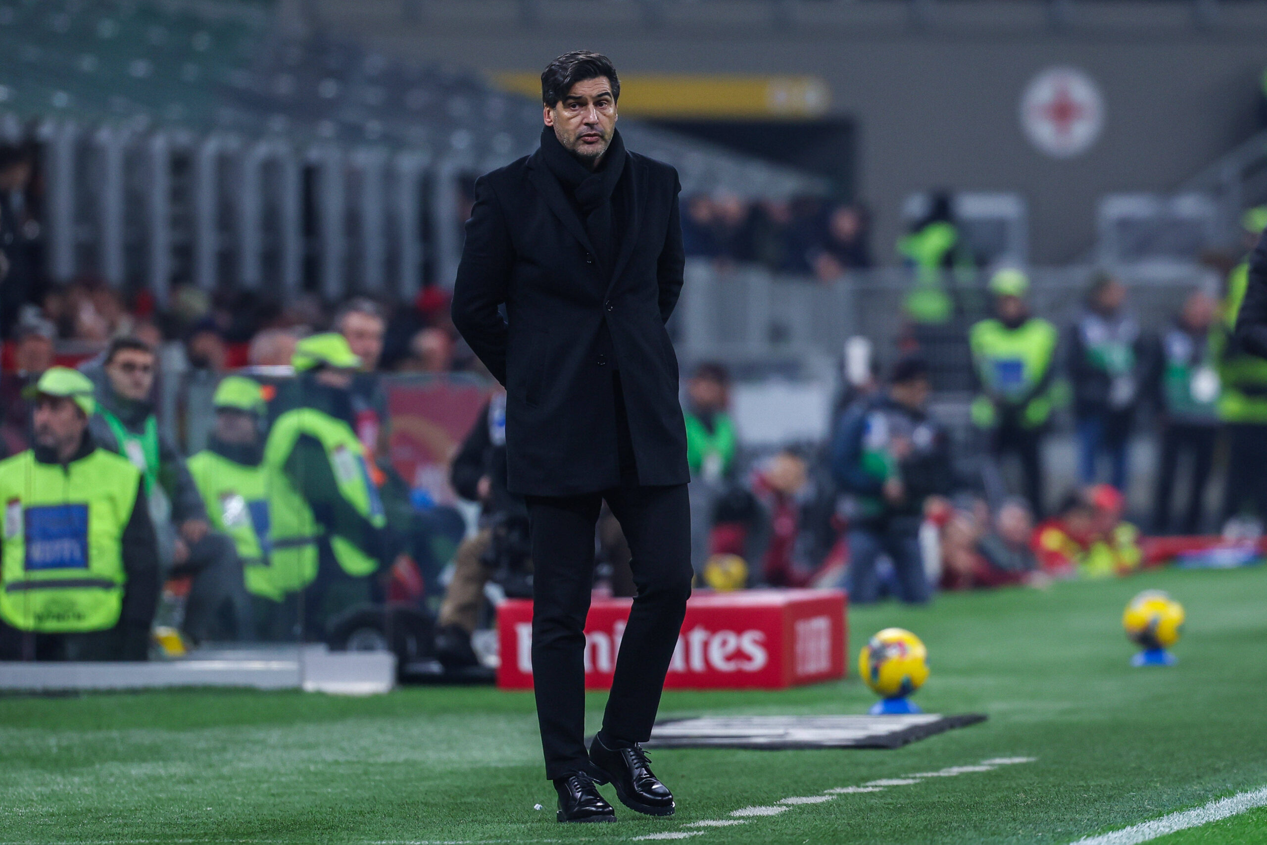 Paulo Fonseca Head Coach of AC Milan looks on during Serie A 2024/25 football match between AC Milan and AS Roma at San Siro Stadium PUBLICATIONxNOTxINxITA Copyright: xFabrizioxCarabelli/IPAxSportx/xipa-agency.netx/xx IPA_52663173 IPA_Agency_IPA52663173