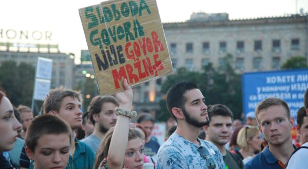 26, August, 2023, Belgrade - The 17th protest "Serbia against violence" started in front of the Serbian Parliament, from where the gathered started walking along Decanska, Makedonska and Takovska streets to the building of Radio-television of Serbia, and then to Nikola Pasic Square and the headquarters of the Regulatory Body for Electronic Media (REM). Photo:    

26, avgsut, 2023, Beograd - 17. protest "Srbija protiv nasilja" poceo je ispred Skupstine Srbije, odakle su okupljeni krenuli u setnju Decanskom, Makedonskom i Takovskom ulicom do zgrade Radio-televizije Srbije, a potom i do Trga Nikole Pasica i sedista Regulatornog tela za elektronske medije (REM).  Photo:    
 Photo: Milos Tesic/ATAImages/PIXSELL