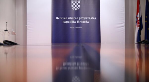 26.05.2019., Zagreb - U 23 sata, Drzavno izborno povjernstvo objavilo je prve nesluzbene rezultate Europskih izbora. rPhoto: Borna Filic/PIXSELL