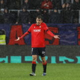 epa11765574 Osasuna's Ante Budimir gestures during the Spanish LaLiga soccer match between CA Osasuna and Deportivo Alaves, in Pamplona, Spain, 08 December 2024.  EPA/Villar Lopez