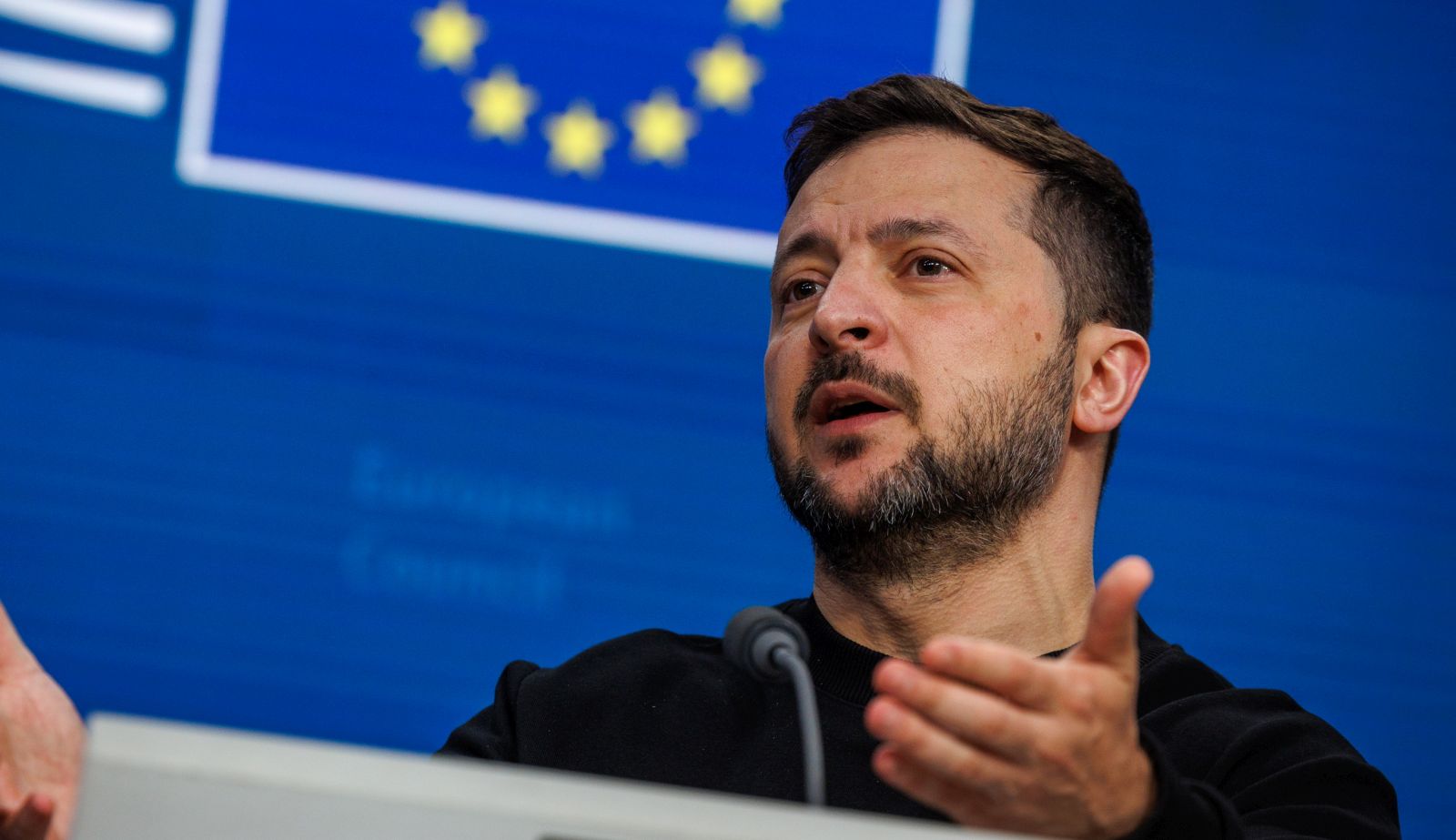 epa11785661 Ukrainian President Volodymyr Zelensky speaks during a press conference at the EU Summit in Brussels, Belgium, 19 December 2024. EU leaders are meeting in Brussels to discuss Ukraine, the EU in the world, the Middle East, resilience and preparedness, migration, and foreign policy issues.  EPA/OLIVIER MATTHYS