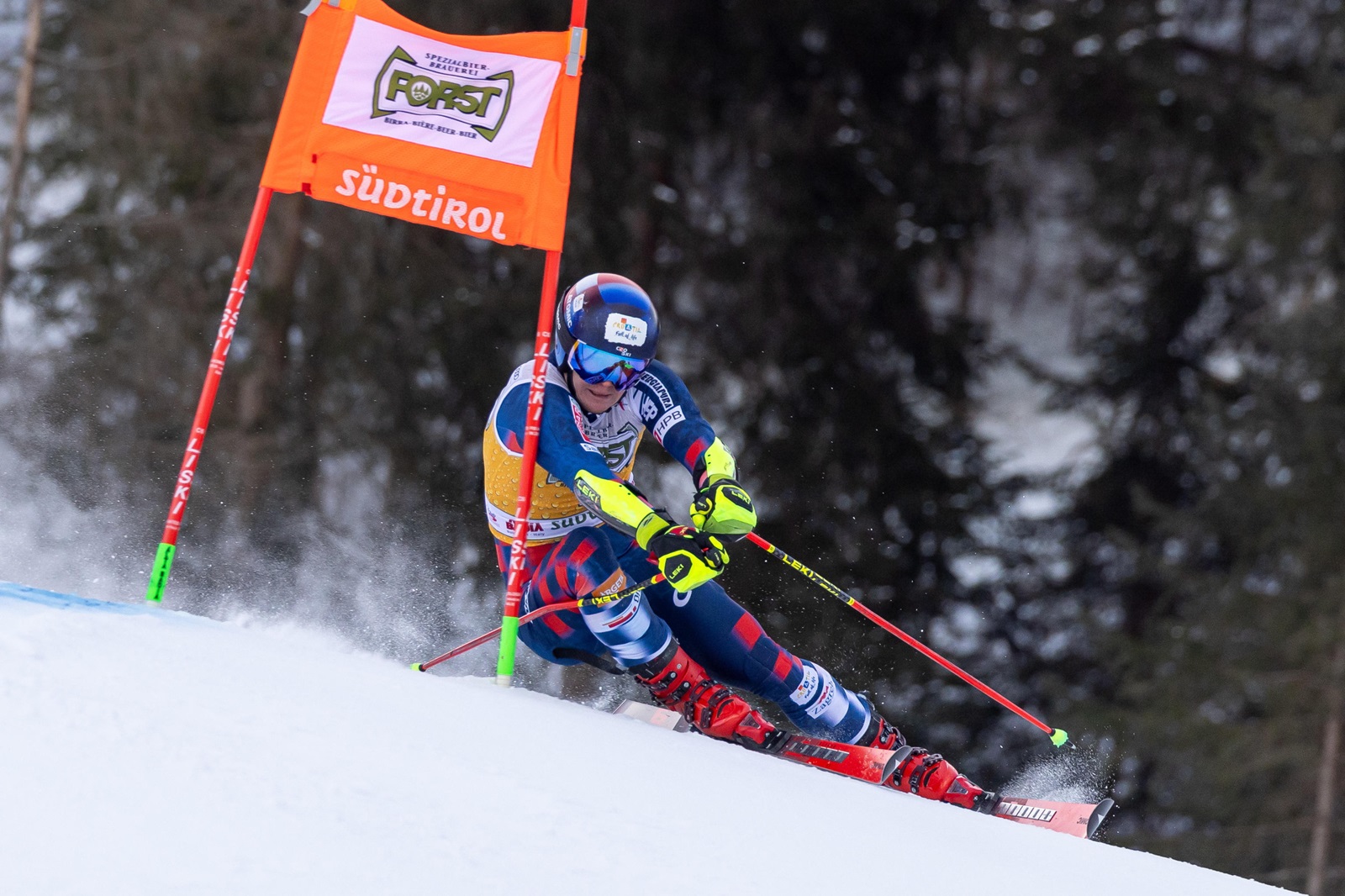 epa11789404 Filip Zubcic of Croatia in action during the first run of the Men's Giant Slalom race at the FIS Alpine Skiing World Cup event in Alta Badia, Italy, 22 December 2024.  EPA/ANDREA SOLERO