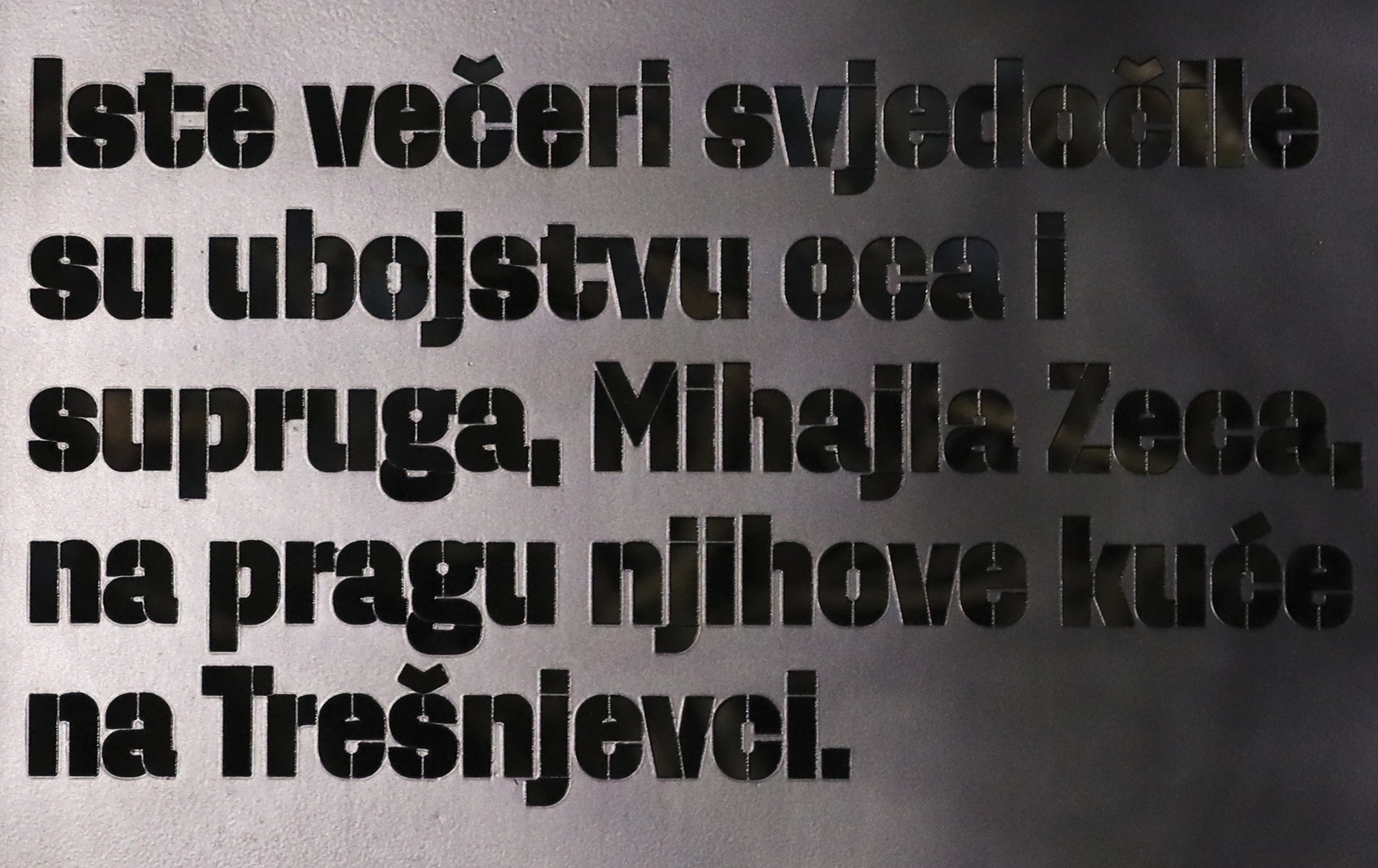 Zagreb, 07.12.2024. - Na Sljemenu kod Adolfovca održana je komemoracija za Aleksandru Zec povodom trideset i treće godišnjice ubojstva Aleksandre, Marije i Mihajla Zeca. Na fotografiji spomen-ploča za obitelj Zec.
foto HINA/ Lana SLIVAR DOMINIĆ/ lsd