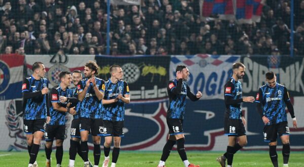 03.11.2024., stadion Varteks, Varazdin - SuperSport HNL, 12. kolo, NK Varazdin - HNK Hajduk. Slavlje nogometasa Varazdina nakon pogodka Michela Sege za vodstvo 1:0. Photo: Vjeran Zganec Rogulja/PIXSELL