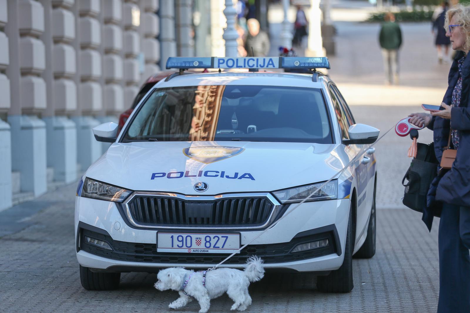 12.10.2024., Zagreb - Policija osigurava centar grada uoci utakmice UEFA Lige nacija izmedju Hrvatske i Skotske. Photo: Luka Batelic/PIXSELL