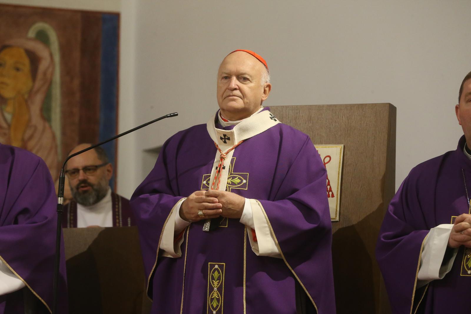 15, December, 2024, Belgrade - The thanksgiving mass, the first mass celebrated by Ladislav Nemet as a cardinal, the first cardinal to be received by the Catholic Church in Serbia for the first time in history, was celebrated in the Cathedral of the Assumption of the Blessed Virgin Mary. Cardinal Ladislav Nemet. Photo: F.S./ATAImages

15, decembar, 2024, Beograd -Misa zahvalnica, prva misa koju je sluzio Ladislav Nemet kao kardinal, prvi kardinal koga je prvi put u istoriji dobila Katolicka crkva u Srbiji, sluzena je u Katedrali Uznesenja Blazene Djevice Marije. Photo: F.S./ATAImages Photo: F.S./ATAImages/PIXSELL