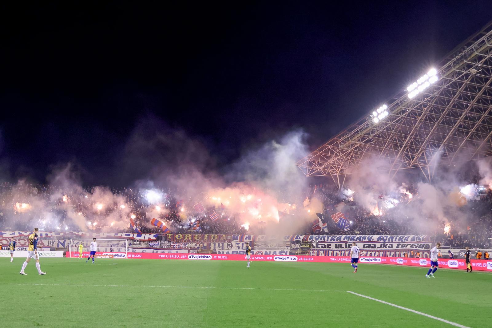 15.12.2024., stadion Poljud, Split - SuperSport HNL, 17. kolo, HNK Hajduk - HNK Rijeka. navijaci Hajduka, Torcida Photo: Sime Zelic/PIXSELL