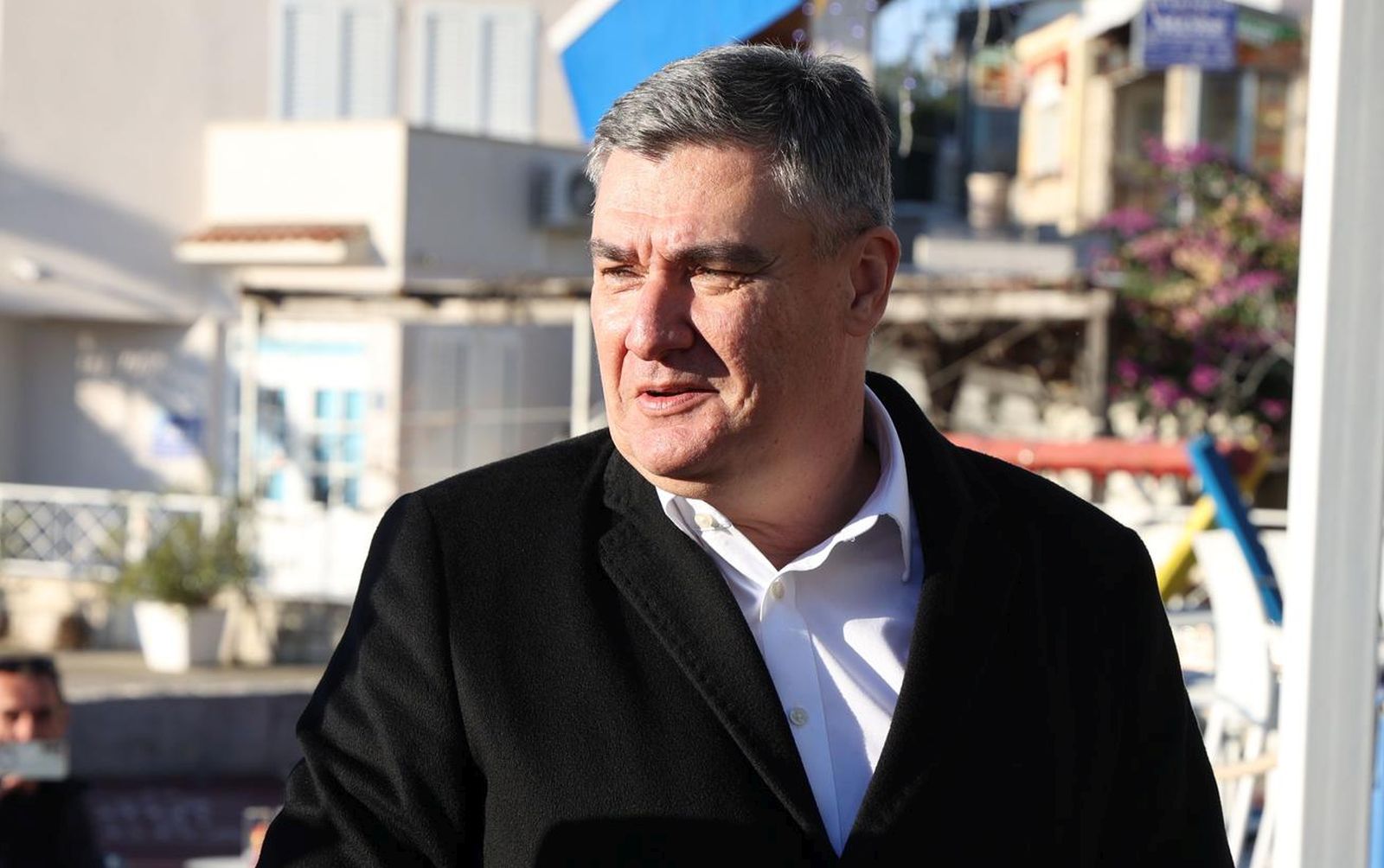 16.12.2024., Primosten - Predsjednik Republike Hrvatske Zoran Milanovic na proputovanju Dalmacijom svratio u Primosten. Docekao ga je gradonacelnik Stipe Petrina. Photo: Dusko Jaramaz/PIXSELL