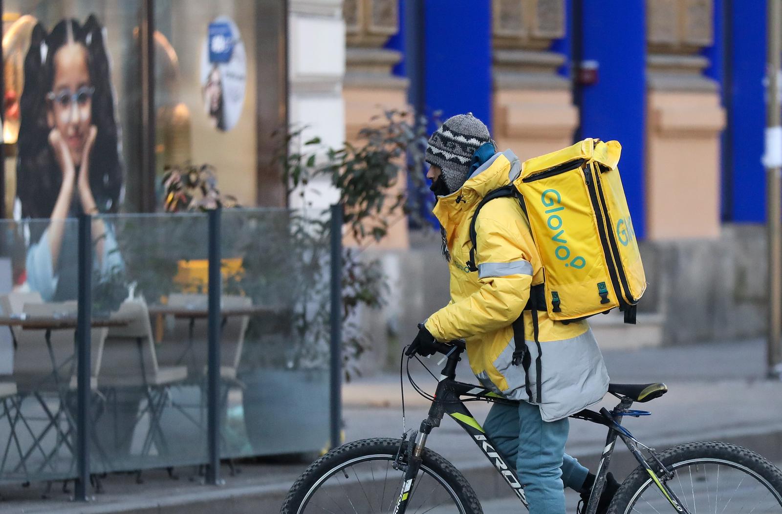 25.01.2024., Zagreb- Strani radnici u dostavljackim sluzbama sve cesce su mete fizickih napada. Photo: Emica Elvedji/PIXSELL