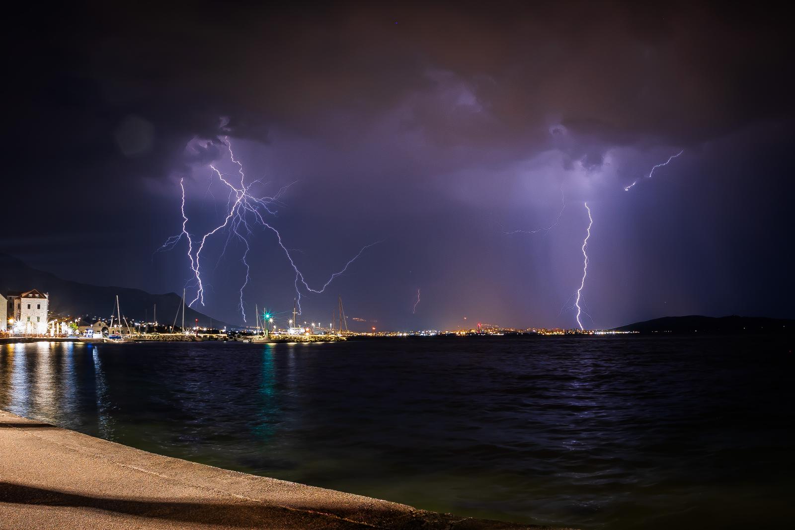 27.08.2024., Kastel Stari - Olujno nevrijeme tjekom noći zahvatilo je šire Splitsko područje.  Photo: Zvonimir Barisin/PIXSELL