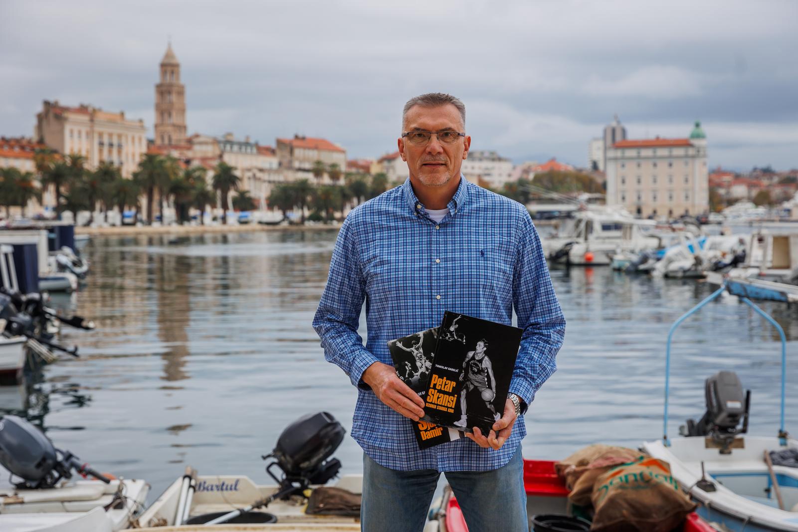 29.11.2024., Split - Sportski novinar Tomislav Gabelic Portreti. Photo: Zvonimir Barisin/PIXSELL