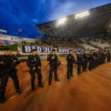 30.04.2023., stadion Poljud, Split - SuperSport HNL, 32. kolo, HNK Hajduk - GNK Dinamo. Policija osigurava tribinu na kojoj se nalaze navijaci Dinama, Bad Blue Bosyi. Photo: Zvonimir Barisin/PIXSELL