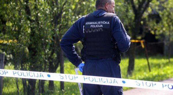 02.07.2023.,Sisak - Ocevid nakon ubojstva u ulici Capraske poljane u Sisku Photo: Zeljko Hladika/PIXSELL