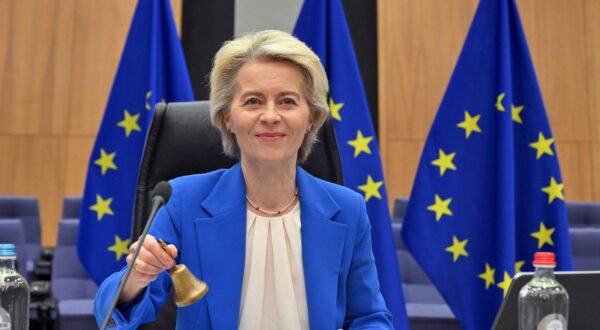 President of the European Commission Ursula Von der Leyen rings a bell to start the first meeting of the new College of Commissioners of the European Union in Brussels on December 4, 2024.,Image: 942818056, License: Rights-managed, Restrictions: , Model Release: no, Credit line: Nicolas TUCAT / AFP / Profimedia