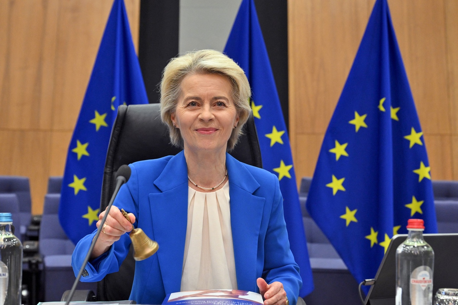 President of the European Commission Ursula Von der Leyen rings a bell to start the first meeting of the new College of Commissioners of the European Union in Brussels on December 4, 2024.,Image: 942818056, License: Rights-managed, Restrictions: , Model Release: no, Credit line: Nicolas TUCAT / AFP / Profimedia