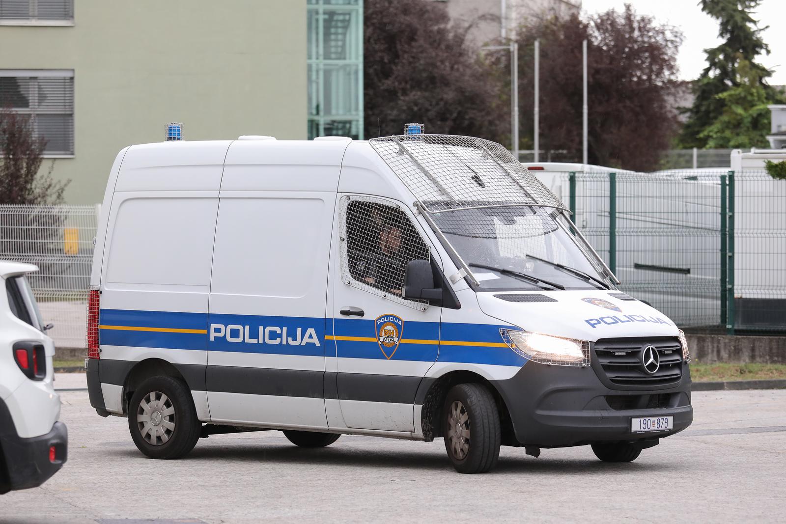 23.09.2023., Zagreb -  Privodjenje Bad Blue Boysa na ispitivanje u tuziteljstvo u  Remetineckoj ulici. Za privedenim navijacima Grcka je raspisala europski uhidbeni nalog. Photo: Tomislav Miletic/PIXSELL