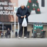 17.02.2021., Zagreb - Danas pocinje prva isplata nacionalne naknade za starije osobe za sijecanj 2021. korisnicima racuna otvorenih u poslovnim bankama. U prvoj isplati nacionalnu naknadu za starije osobe dobit ce 3091 korisnik (64,54 posto zena i 35,46 posto muskaraca), za sto je osigurano 2,2 milijuna kuna iz drzavnog proracuna. Pravo na nacionalnu naknadu za starije osobe moze ostvariti hrvatski drzavljanin koji je navršio 65 godina zivota s prebivalistem na podrucju RH u neprekidnom trajanju od 20 godina. Najvise korisnika dolazi iz Vukovarsko-srijemske zupanije, Osjecko-baranjske, Zagrebacke, Grada Zagreba i Koprivnicko-krizevacke zupanije.rPhoto: Patrik Macek/PIXSELL