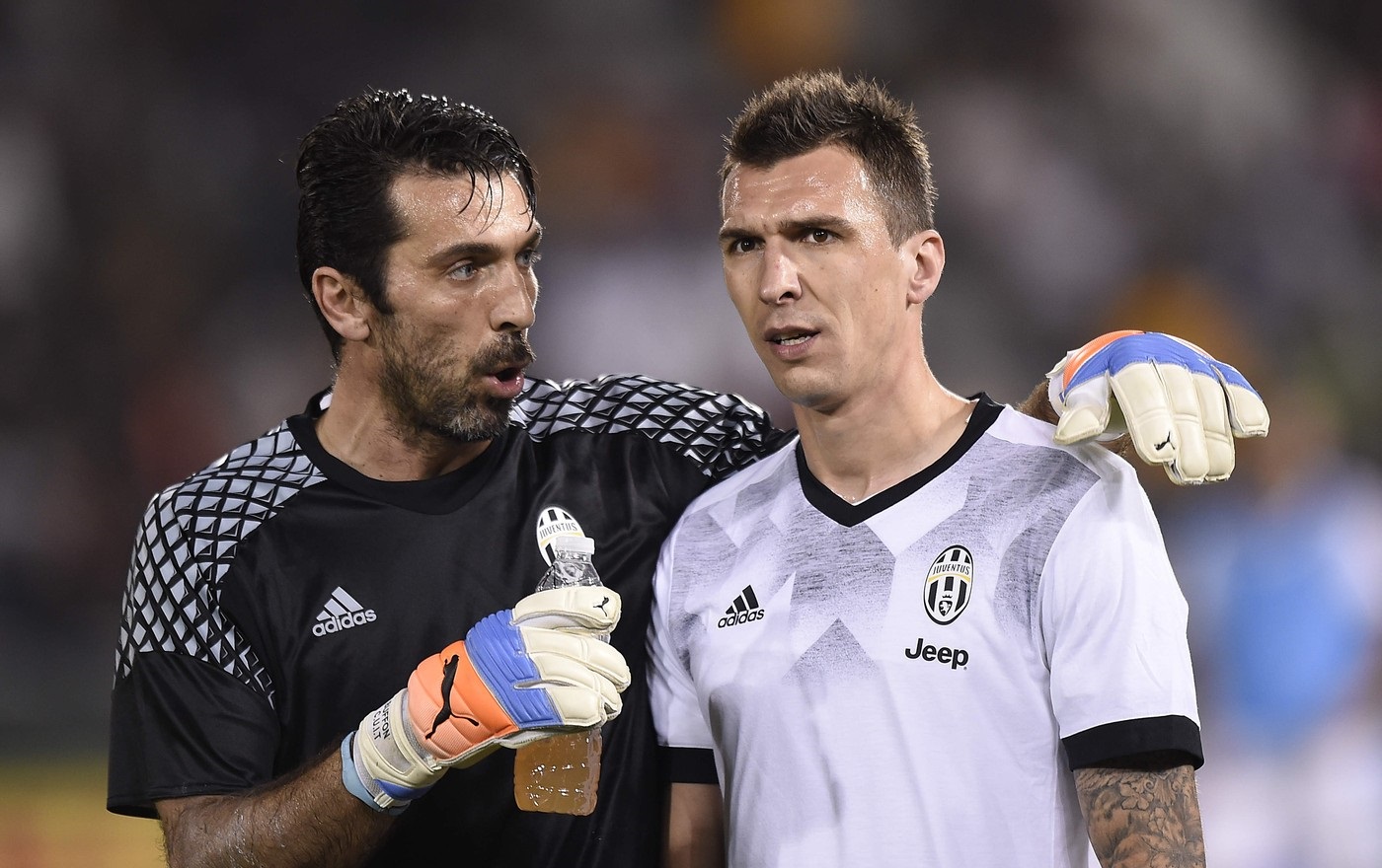 - 
23/12/2016 Doha ( Qatar)
Sport Calcio
Supercoppa italiana 2016 Juventus - Milan
Nella foto: Gianluigi Buffon , Mario Mandzukic

 - 
23 December 2016 Doha ( Qatar )
Sport Soccer
Supercoppa italiana 2016 Juventus - Milan 
In the pic: Gianluigi Buffon , Mario Mandzukic,Image: 309379644, License: Rights-managed, Restrictions: , Model Release: no, Credit line: Daniele Badolato / LaPresse / Profimedia