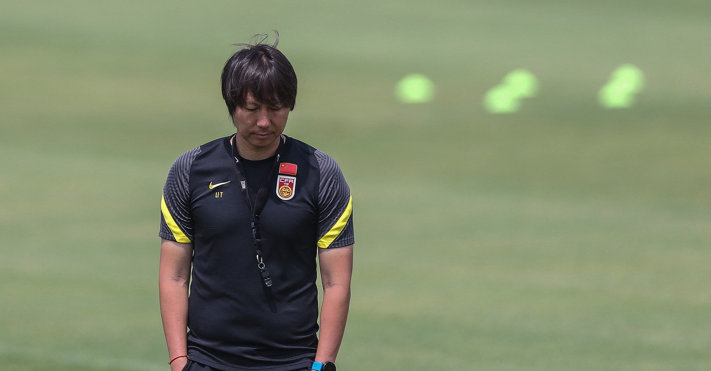 China's head coach Li Tie takes part in a training session with members of the Chinese national football team in Shanghai on May 25, 2020.,Image: 522093699, License: Rights-managed, Restrictions: China OUT, Model Release: no, Credit line: STR / AFP / Profimedia