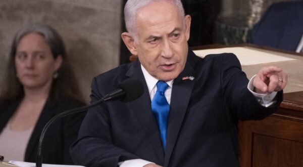 Israeli Prime Minister Benjamin Netanyahu acknowledges Israeli soldiers while addressing a joint meeting of Congress at the US Capitol on July 24, 2024 in Washington, DC.,Image: 892062341, License: Rights-managed, Restrictions: , Model Release: no, Credit line: ROBERTO SCHMIDT / AFP / Profimedia