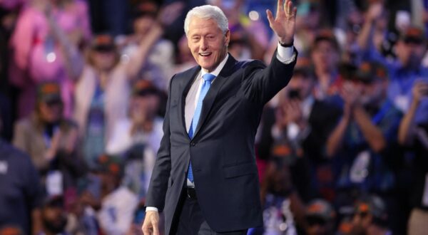 Former US President Bill Clinton arrives to speak on the third day of the Democratic National Convention (DNC) at the United Center in Chicago, Illinois, on August 21, 2024. Vice President Kamala Harris will formally accept the party’s nomination for president at the DNC which runs from August 19-22 in Chicago.,Image: 900553731, License: Rights-managed, Restrictions: , Model Release: no, Credit line: CHARLY TRIBALLEAU / AFP / Profimedia