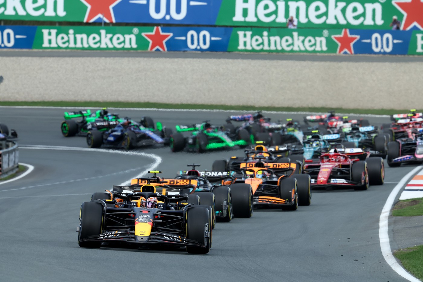 Start, #1 Max Verstappen (NLD, Oracle Red Bull Racing), #4 Lando Norris (GBR, McLaren Formula 1 Team), F1 Grand Prix of the Netherlands at Circuit Zandvoort on August 25, 2024 in Zandvoort, Netherlands. (Photo by ACTIVE PICTURES),Image: 940536807, License: Rights-managed, Restrictions: , Model Release: no, Credit line: ACTIVE PICTURES / profimedia.com / Profimedia