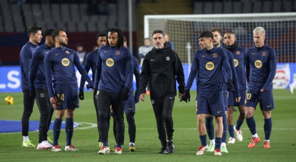 Spain - FC Barcelona, Barca vs CD Leganes - 15/12/2024 SPAIN, BARCELONA, DECEMBER 15. Eric Garcia of FC Barcelona and Jules Kounde of FC Barcelona and Pedri of FC Barcelona From L to R warm up during the LaLiga EA Sports football match between FC Barcelona and CD Leganes, on December 15, 2024 at Estadi Olimpic Lluis Companys in Barcelona, Spain. Photo by Manuel Blondeau/ AOP.Press Barcelona Estadi Olimpic Lluis Companys Catalunya Spain Copyright: x ManuelxBlondeau/AOP.Pressx AOP20241215-0020,Image: 947830910, License: Rights-managed, Restrictions: , Model Release: no, Credit line: ©Manuel Blondeau/AOP.Press / imago sportfotodienst / Profimedia