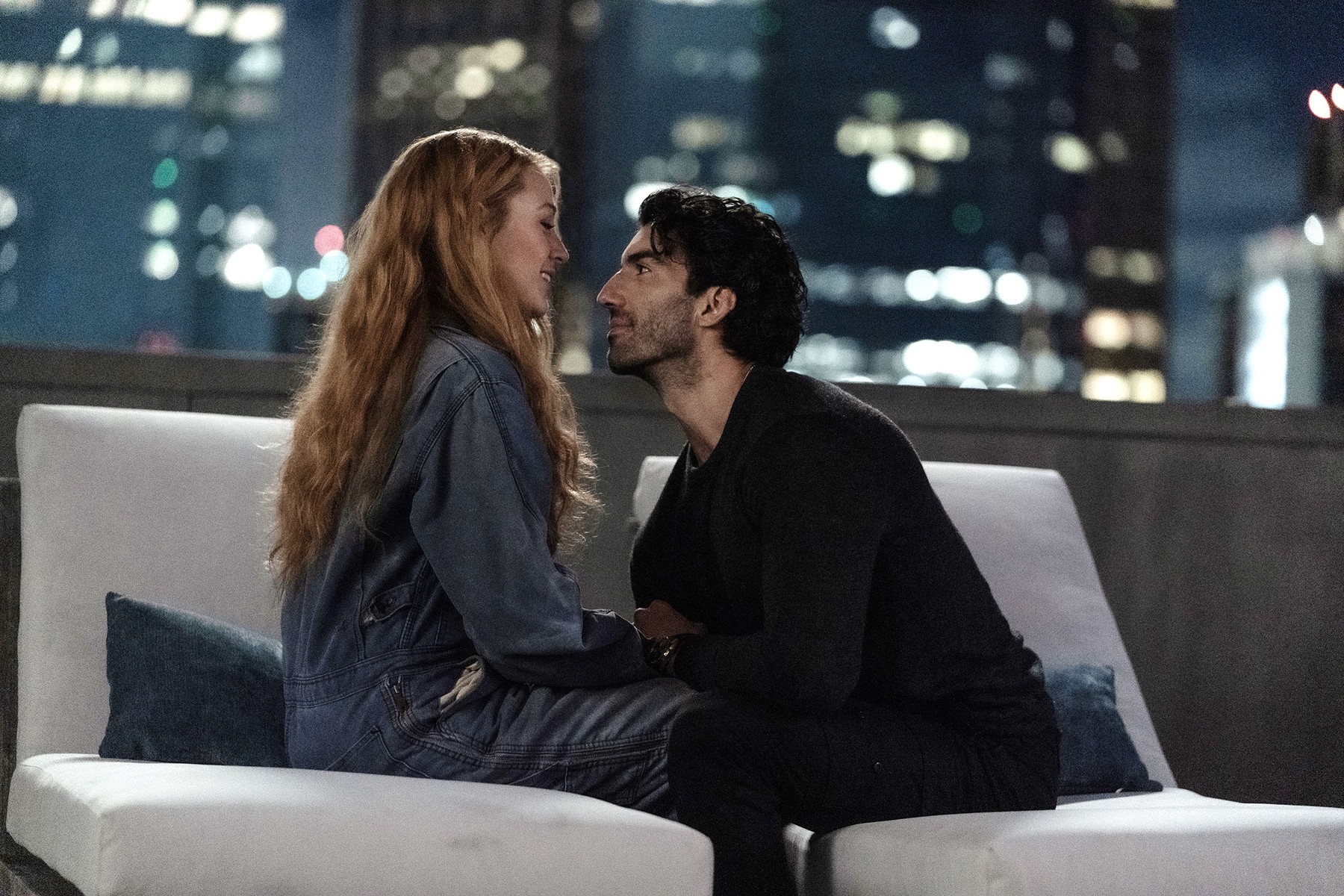 It Ends with Us (2024)
Blake Lively as Lily Bloom
Justin Baldoni as Ryle Kincaid
*Filmstill - Editorial Use Only*,Image: 949083991, License: Rights-managed, Restrictions: Filmstill // HANDOUT / EDITORIAL USE ONLY!
Please note: Fees charged by the agency are for the agency’s services only, and do not, nor are they intended to, convey to the user any ownership of Copyright or License in the material. The agency does not claim any ownership including but not limited to Copyright or License in the attached material. By publishing this material you expressly agree to indemnify and to hold the agency and its directors, shareholders and employees harmless from any loss, claims, damages, demands, expenses (including legal fees), or any causes of action or allegation against the agency arising out of or connected in any way with publication of the material., ***
HANDOUT image or SOCIAL MEDIA IMAGE or FILMSTILL for EDITORIAL USE ONLY! * Please note: Fees charged by Profimedia are for the Profimedia's services only, and do not, nor are they intended to, convey to the user any ownership of Copyright or License in the material. Profimedia does not claim any ownership including but not limited to Copyright or License in the attached material. By publishing this material you (the user) expressly agree to indemnify and to hold Profimedia and its directors, shareholders and employees harmless from any loss, claims, damages, demands, expenses (including legal fees), or any causes of action or allegation against Profimedia arising out of or connected in any way with publication of the material. Profimedia does not claim any copyright or license in the attached materials. Any downloading fees charged by Profimedia are for Profimedia's services only. * Handling Fee Only 
***, Model Release: no, Credit line: Columbia Pictures/ Capital Pictures / Film Stills / Profimedia