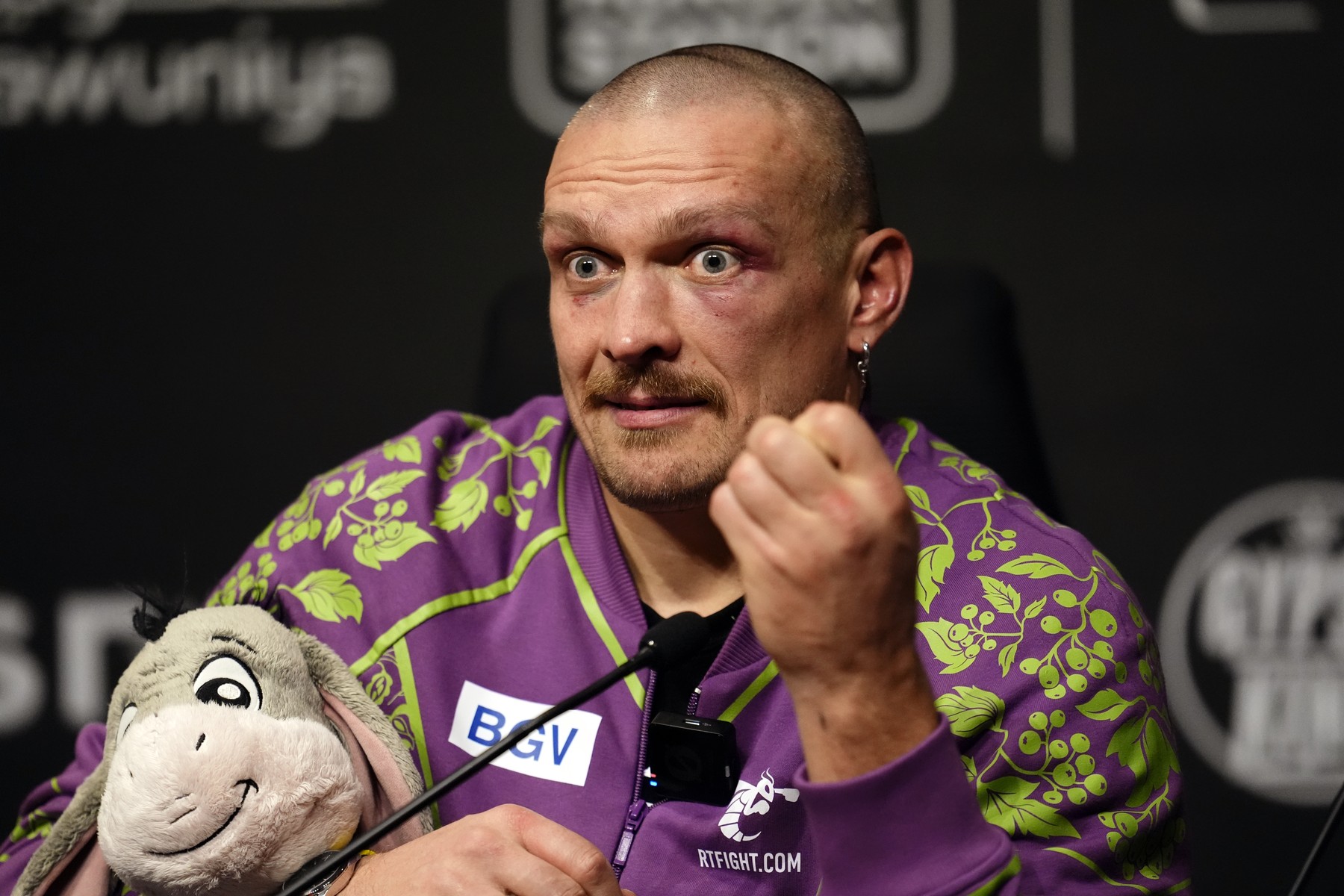 Oleksandr Usyk with an Eeyore teddy during a press conference following his victory over Tyson Fury at the Kingdom Arena in Riyadh, Saudi Arabia. Picture date: Saturday December 21, 2024.,Image: 949204267, License: Rights-managed, Restrictions: Use subject to restrictions. Editorial use only, no commercial use without prior consent from rights holder., Model Release: no, Credit line: Nick Potts / PA Images / Profimedia