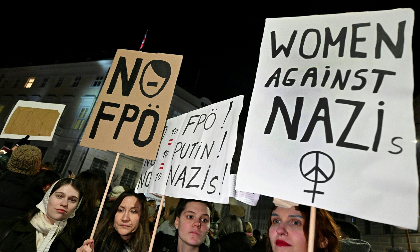 Participants demonstrate with placards reading 'No FPOe, no Putin, no Nazis' and 'Women against Nazis' during a protest rally organised by aid organisation 'Volkshilfe', Greenpeace and SOS Mitmensch under the motto 'Alarm for the Republic: Protest against a right-wing extremist chancellor' in front of the Federal Chancellery at Ballhausplatz Square in Vienna on January 9, 2025. Austria's foreign minister Schallenberg will take over as caretaker chancellor from January 10, as the far right seeks to form a government with the conservatives in a tense political climate. The announcement came after conservative Karl Nehammer said over the weekend he would step down as chancellor and party chairman following the collapse of coalition talks to form a government excluding the far-right Freedom party (FPOe).,Image: 952616732, License: Rights-managed, Restrictions: Austria OUT
SOUTH TYROL OUT, Model Release: no, Credit line: HELMUT FOHRINGER / AFP / Profimedia