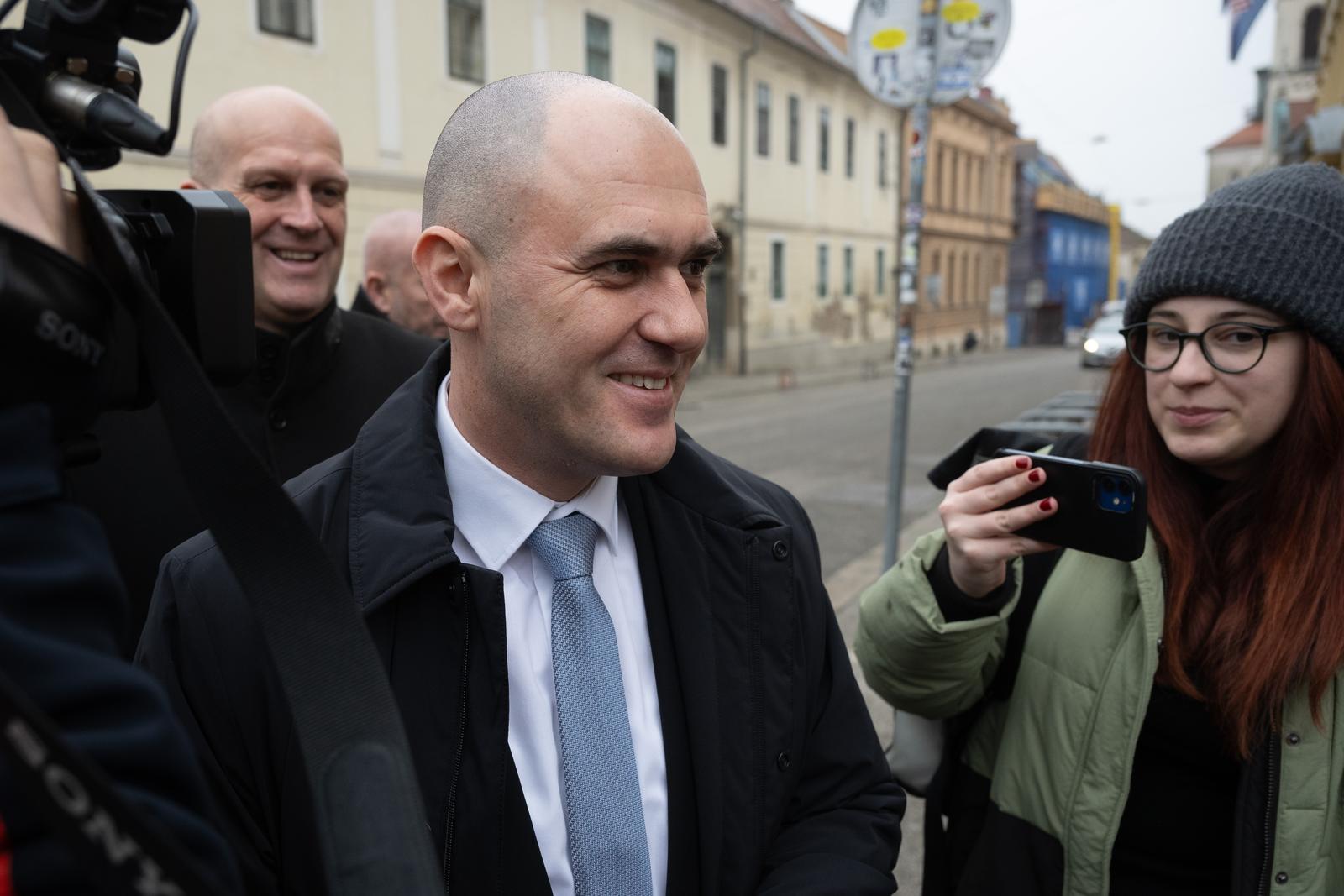 21.01.2025., Zagreb - Dolazak clanova parlamentarne vecine na sastanak u Vladu. Josip Dabro.
 Photo: Davor Puklavec/PIXSELL